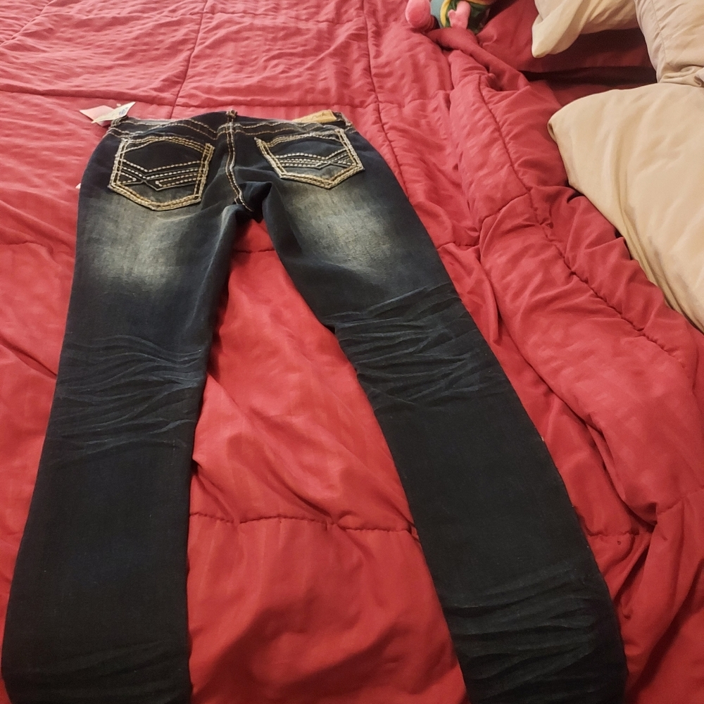 Jeans - Picture 2 of 5